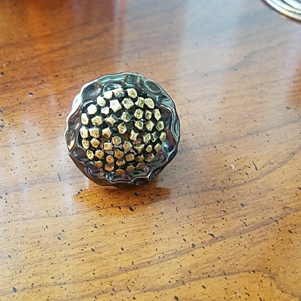 Gold and hematite ring
